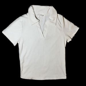 White collared cropped tee